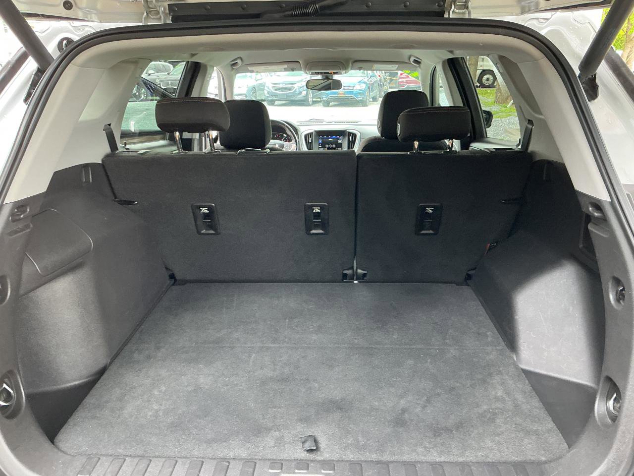 Used 2019 GMC Terrain SLE w/ Driver Convenience Package FWD image 24