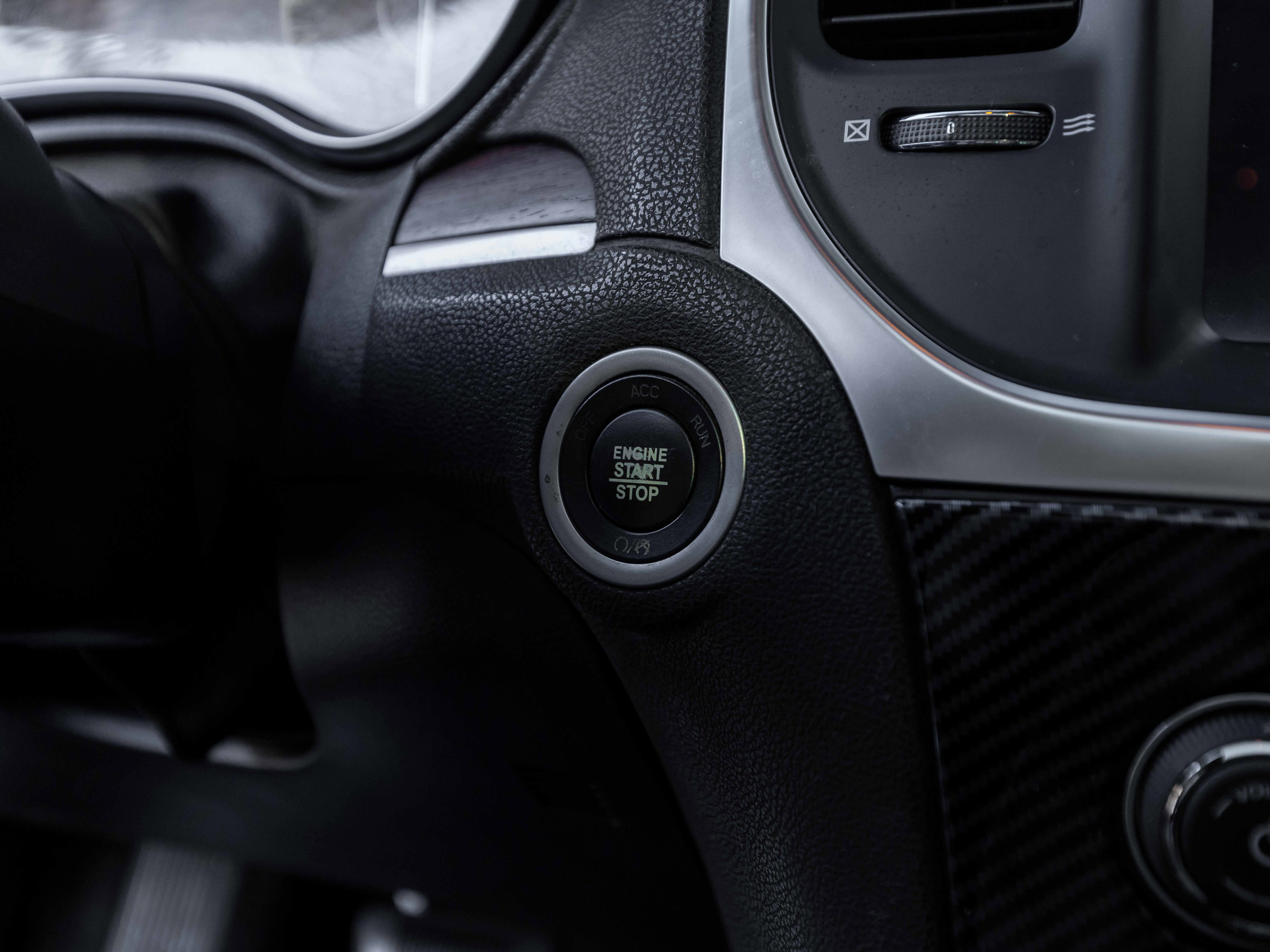 Used 2018 Chrysler 300 C w/ Sun, Sound & Nav Package image 9