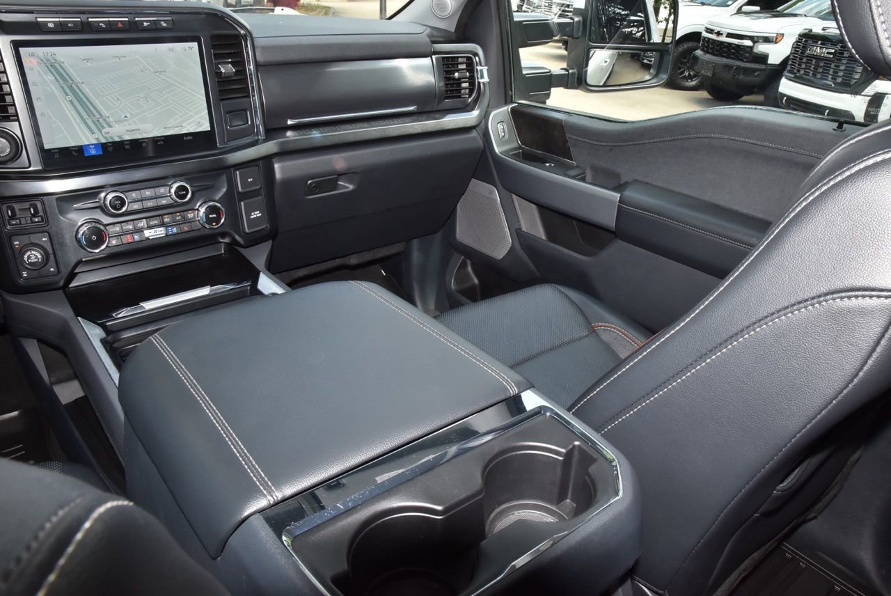 Used 2023 Ford F250 Lariat w/ Lariat Ultimate Package AWD/4WD image 17