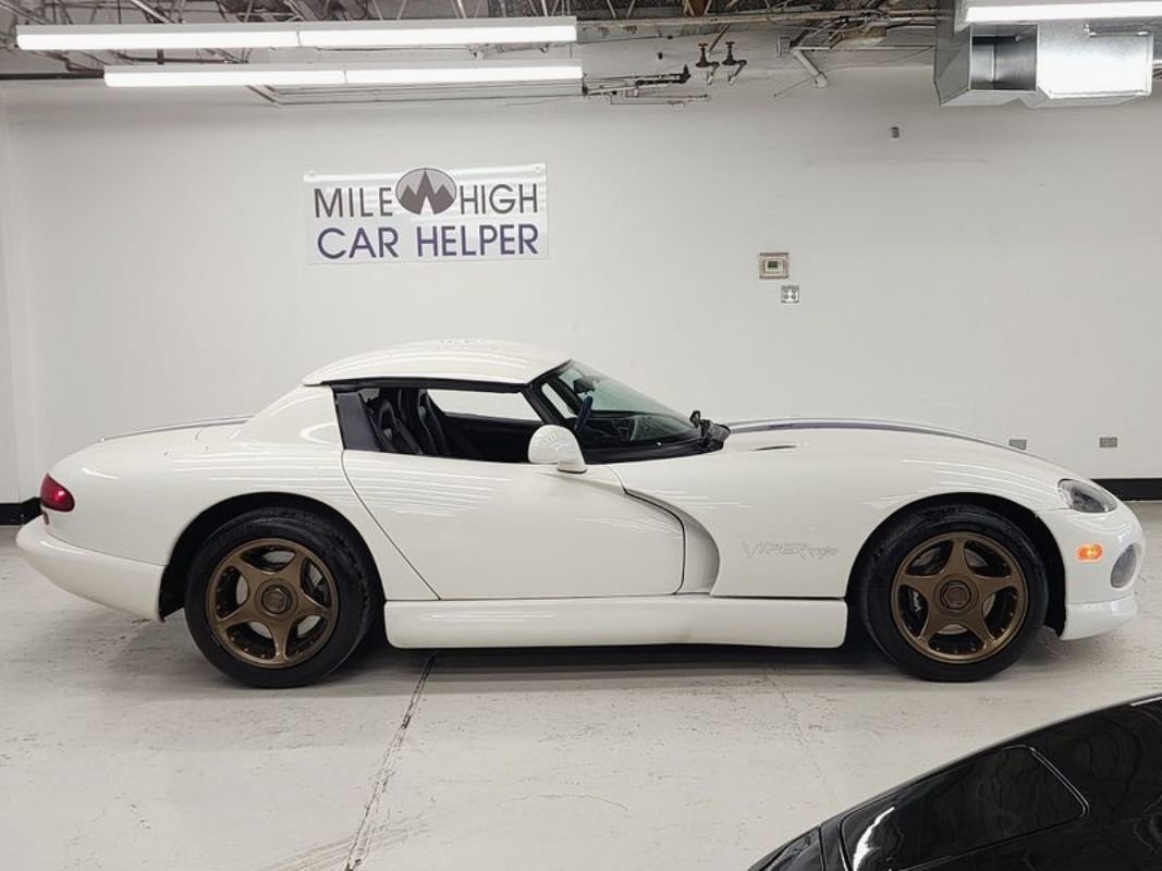 Used 1996 Dodge Viper RT/10 image 7