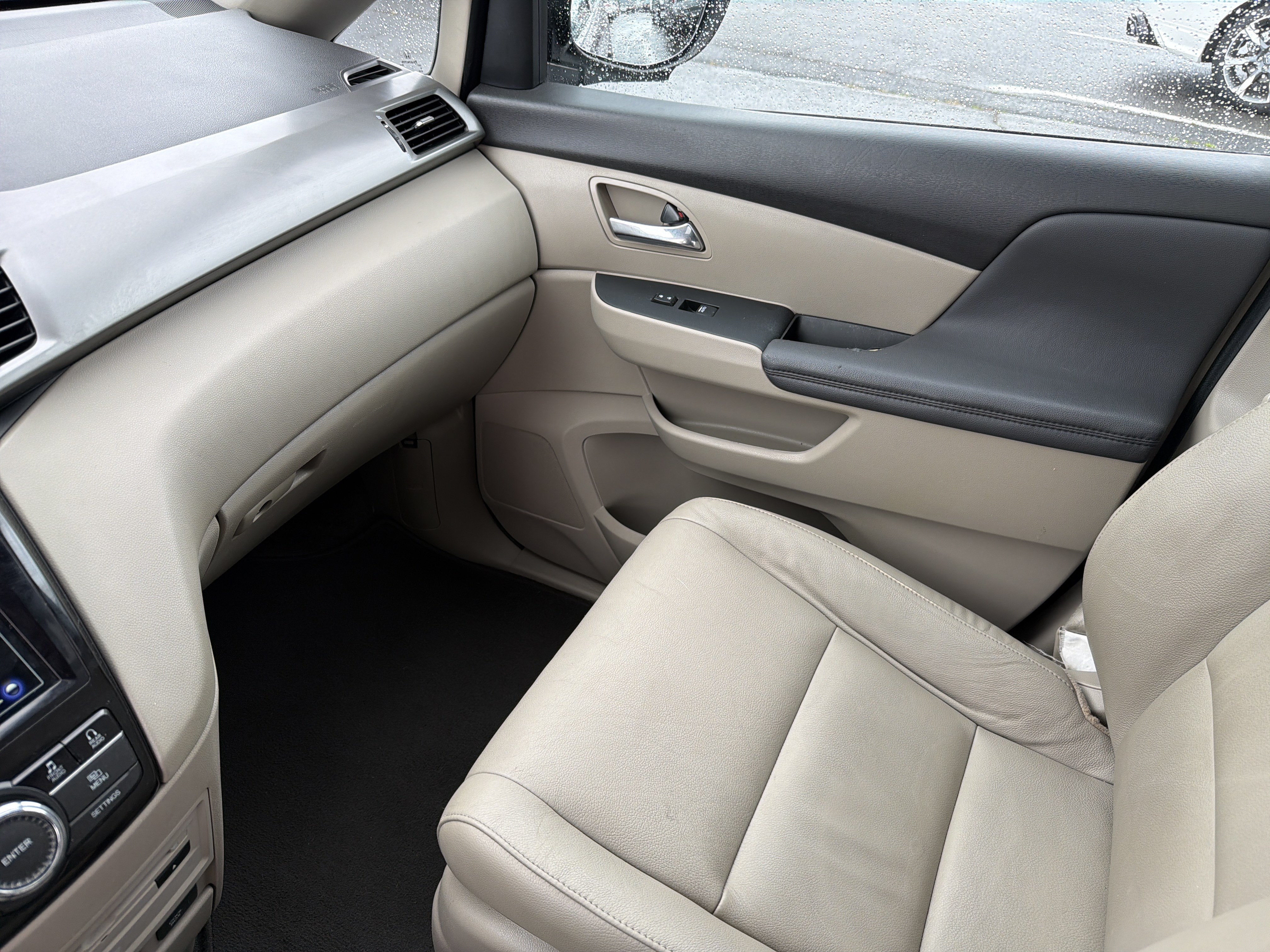Used 2016 Honda Odyssey EX-L image 25