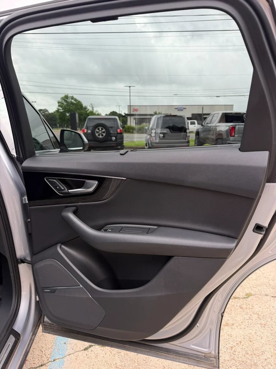 Used 2018 Audi Q7 3.0T Prestige AWD/4WD image 24