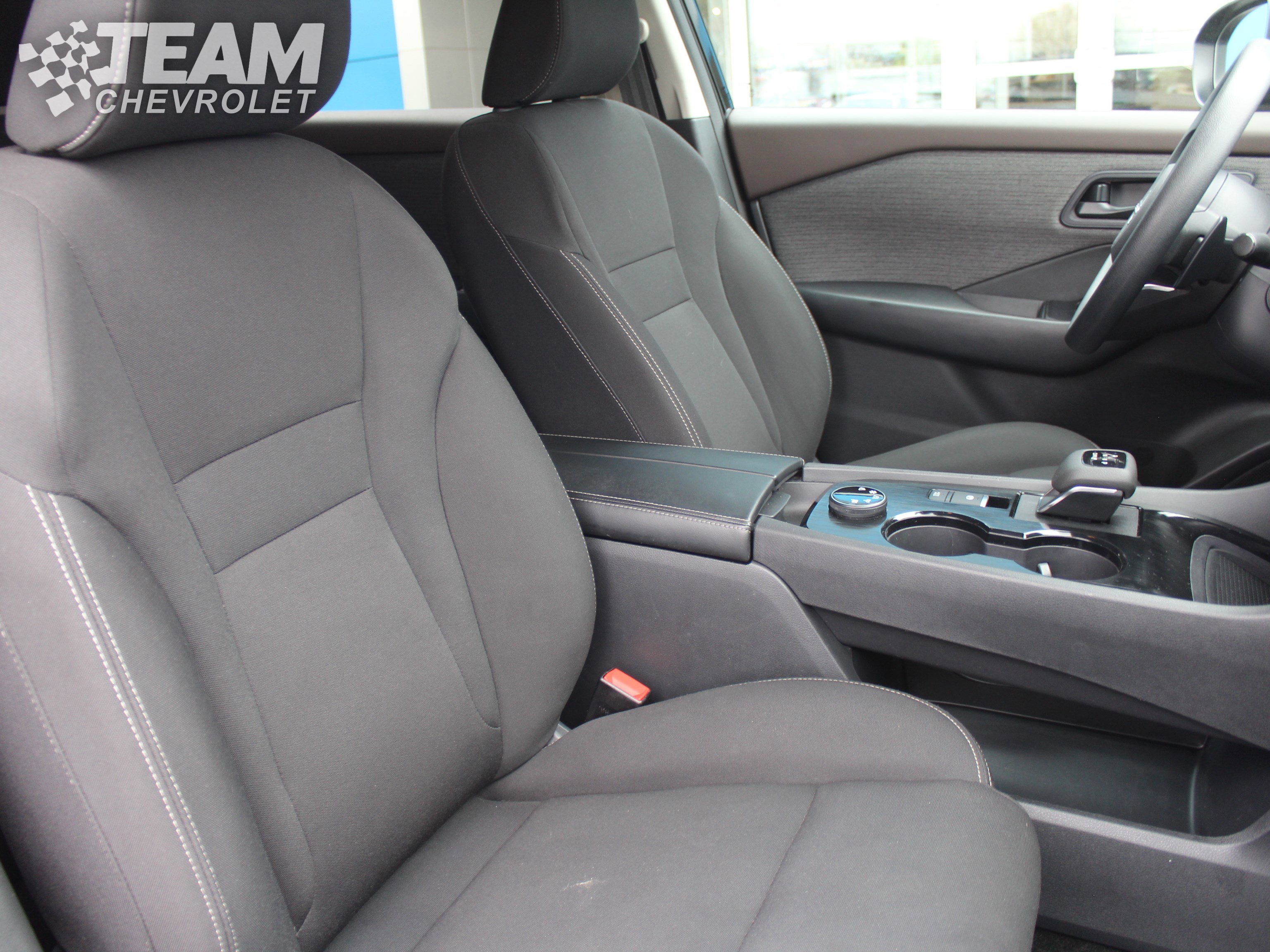 Used 2023 Nissan Rogue S AWD/4WD image 27
