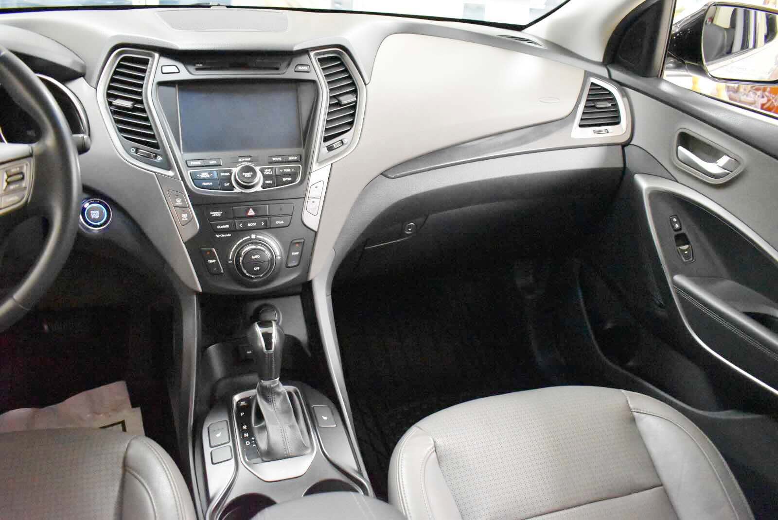Used 2014 Hyundai Santa Fe Sport 2.0T w/ Navigation Package 06 AWD/4WD image 15