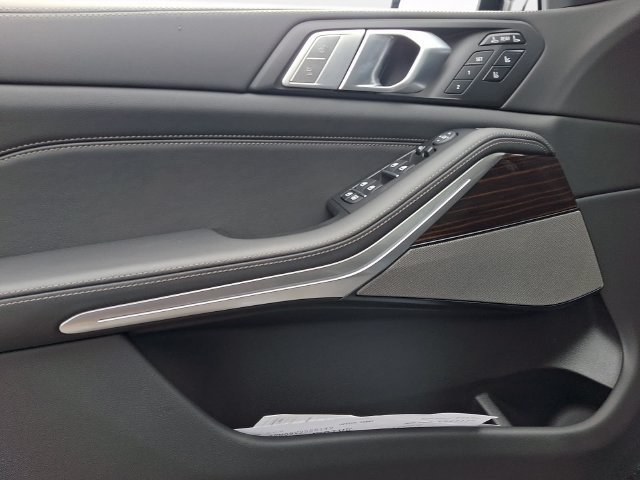 New 2027 BMW X7 M60i AWD/4WD image 10