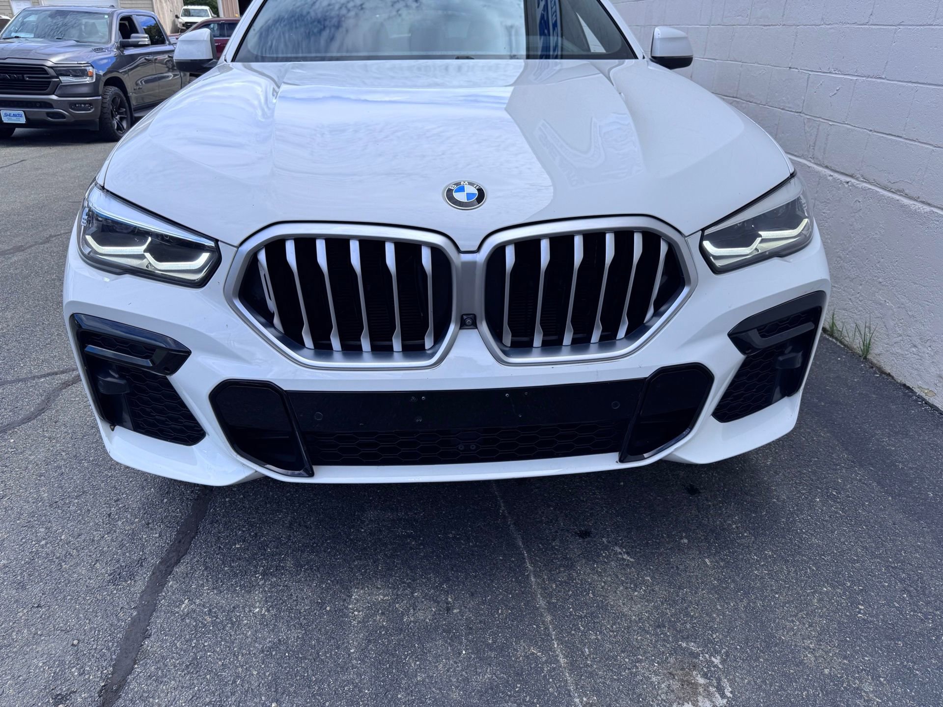 Used 2022 BMW X6 xDrive40i image 10