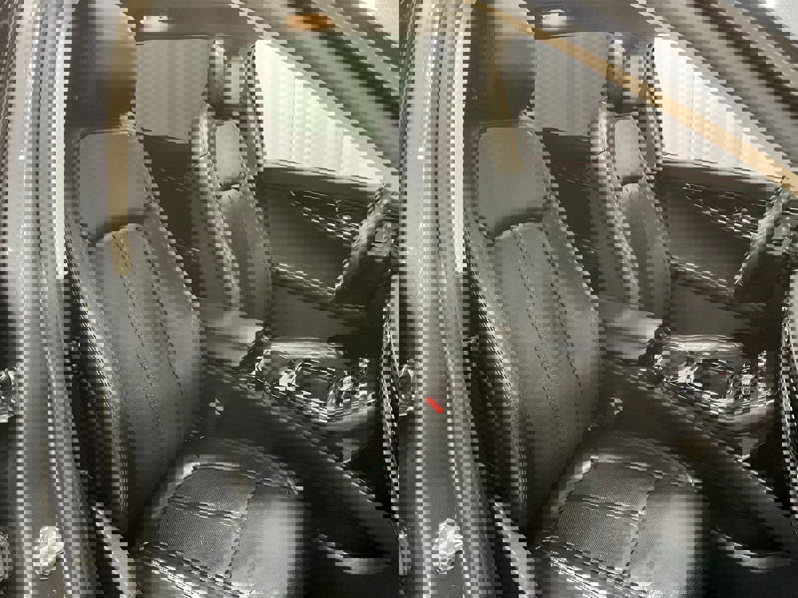 Used 2021 Lincoln Nautilus Reserve w/ Equipment Group 201A image 8