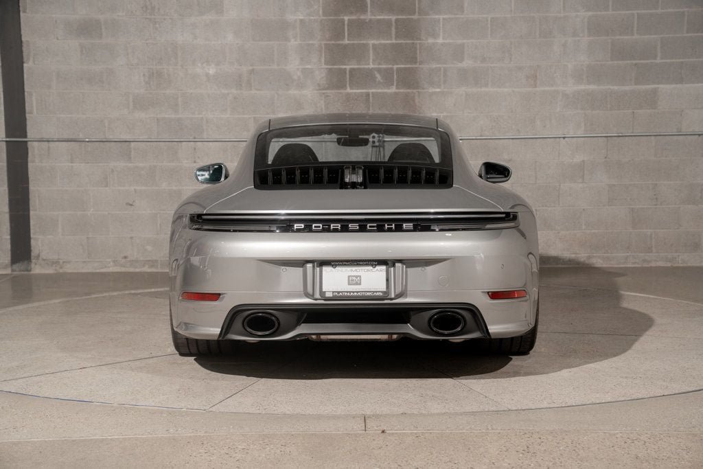 Used 2025 Porsche 911 Carrera T RWD image 7
