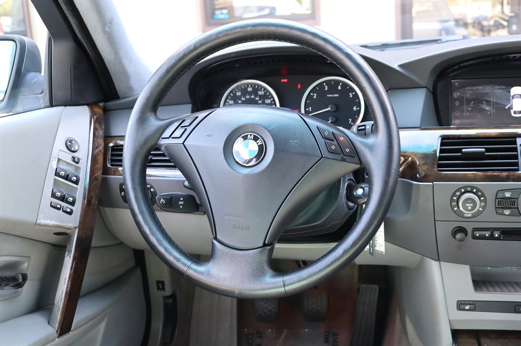 Used 2004 BMW 530i Sedan RWD image 14