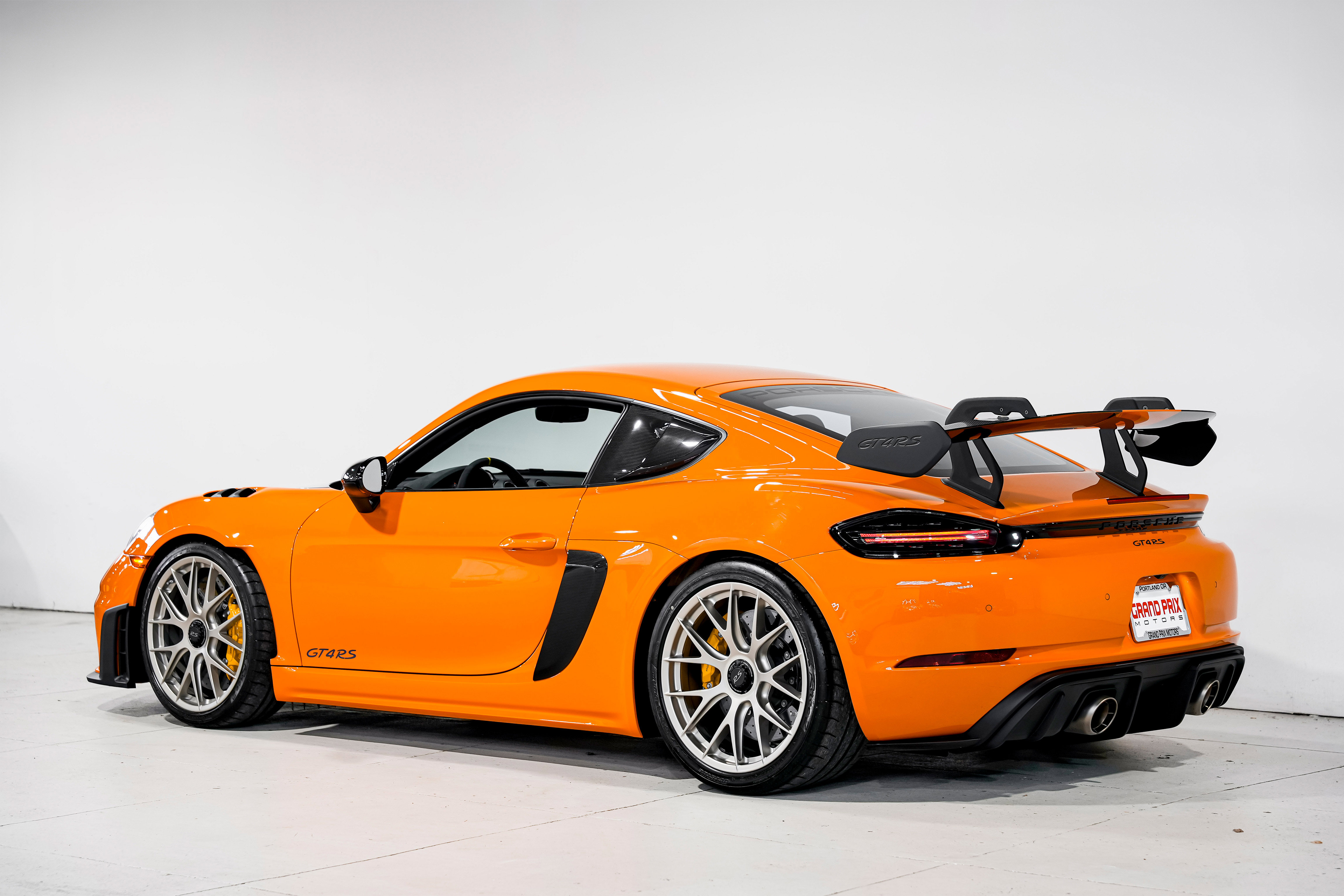 Used 2023 Porsche 718 Cayman GT4 RS image 9