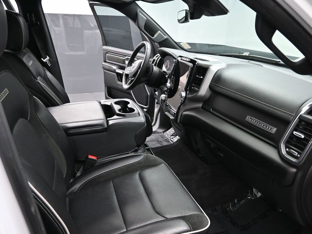 Used 2025 RAM 1500 Laramie AWD/4WD image 13