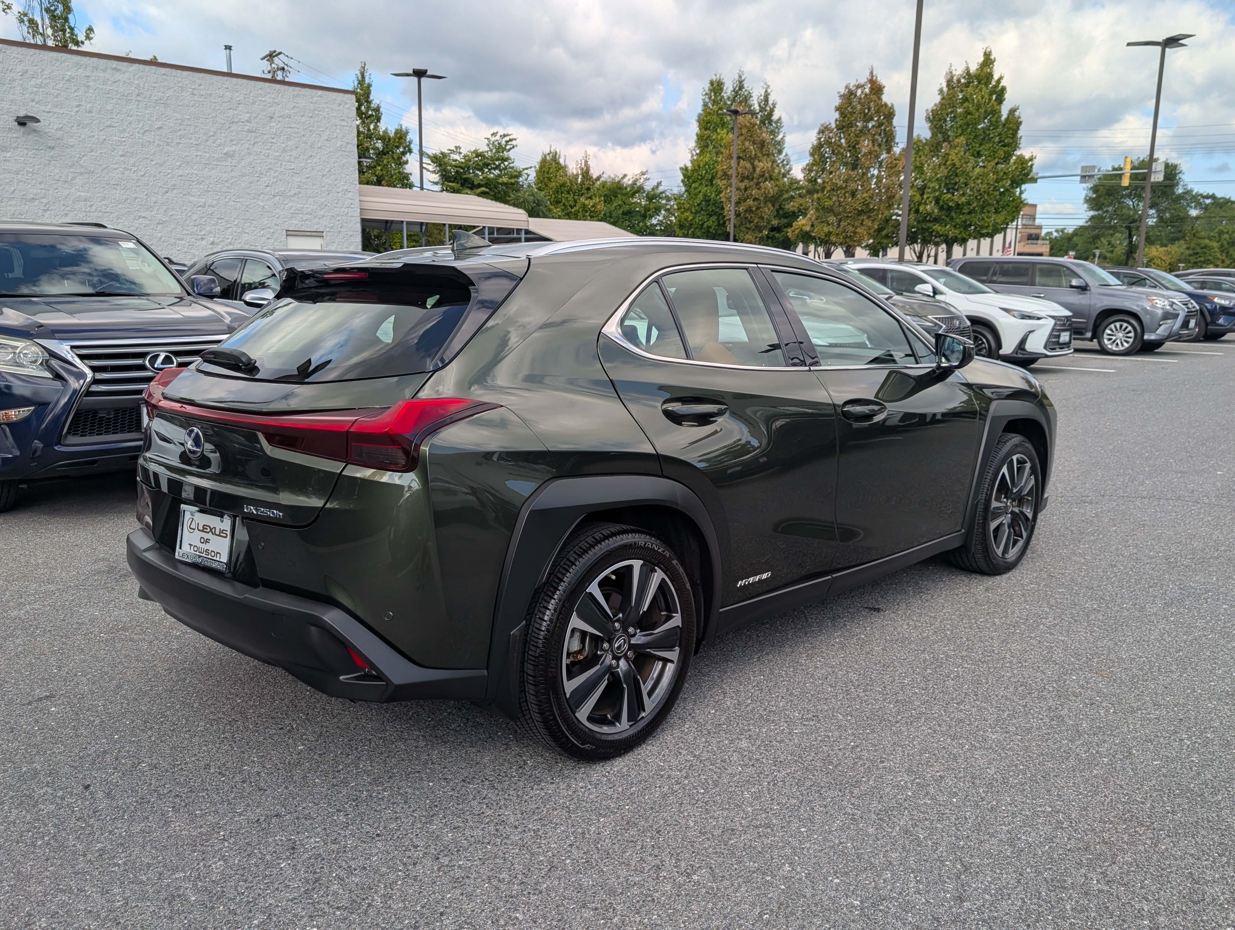Certified 2021 Lexus UX 250h w/ Premium Package AWD/4WD image 3