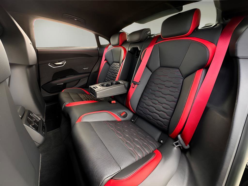 Used 2023 Audi RS e-tron GT image 23