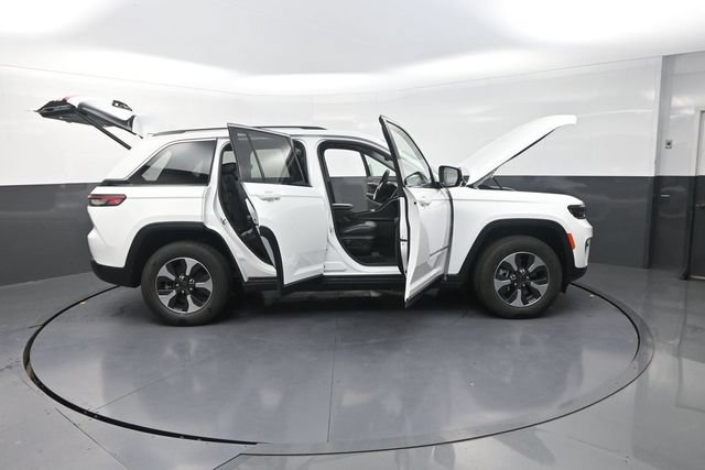 Used 2022 Jeep Grand Cherokee Limited 4xe AWD/4WD image 37