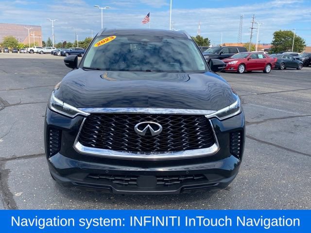 Used 2023 INFINITI QX60 Luxe image 2