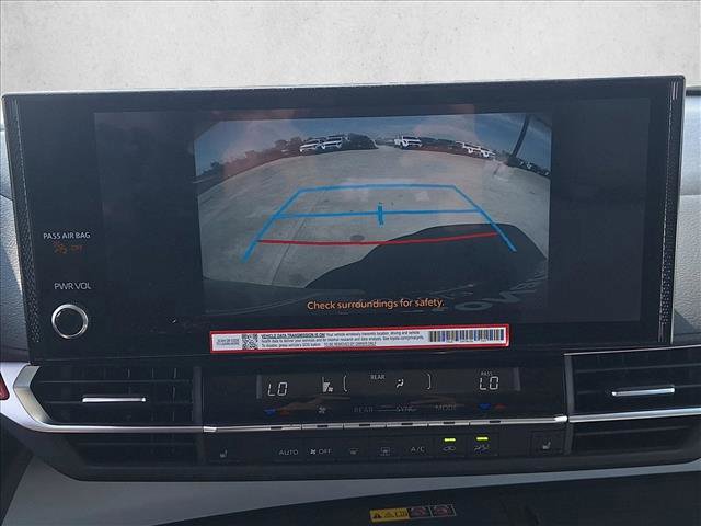 Used 2025 Toyota Sienna XLE w/ XLE Plus Package image 14