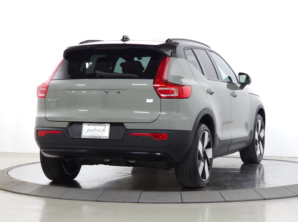 Used 2023 Volvo XC40 Recharge Plus w/ Protection Package Premier AWD/4WD image 12