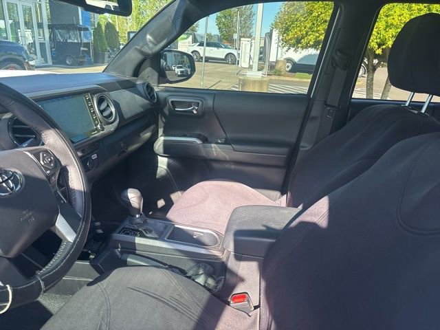 Used 2023 Toyota Tacoma TRD Off-Road AWD/4WD image 6