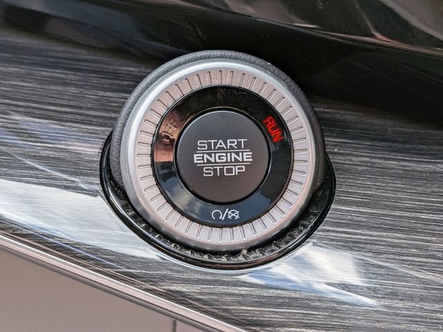 Used 2022 Jeep Wagoneer Series III w/ Premium Group I image 21