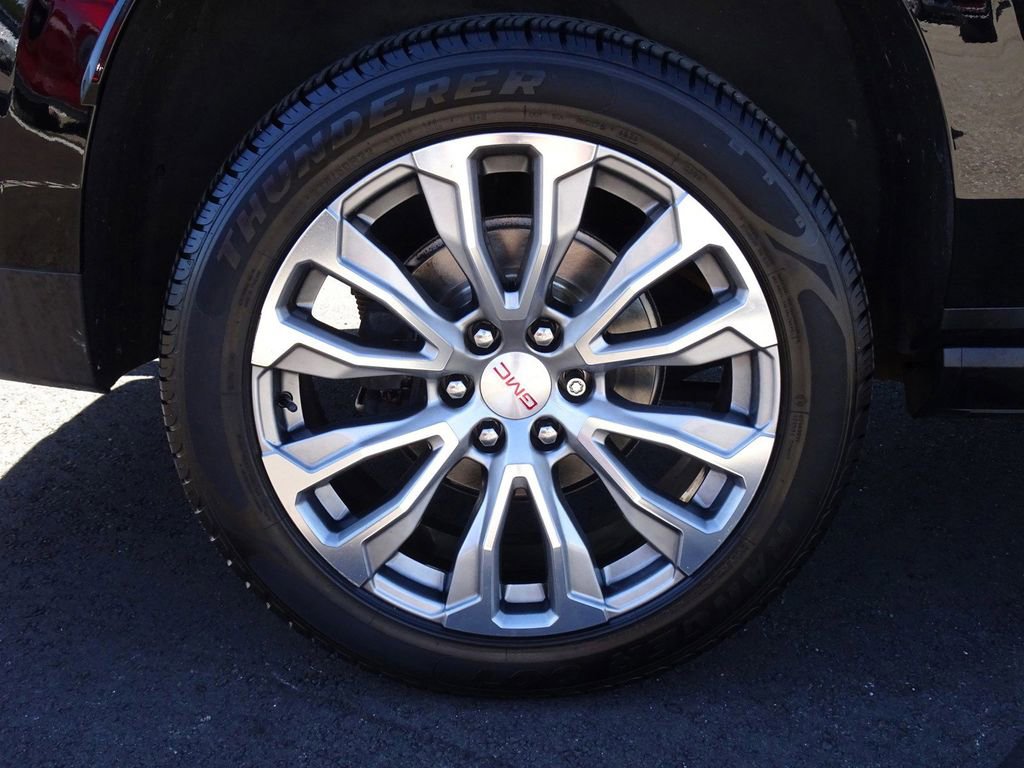 Used 2021 GMC Yukon XL Denali w/ Denali Ultimate Package image 27