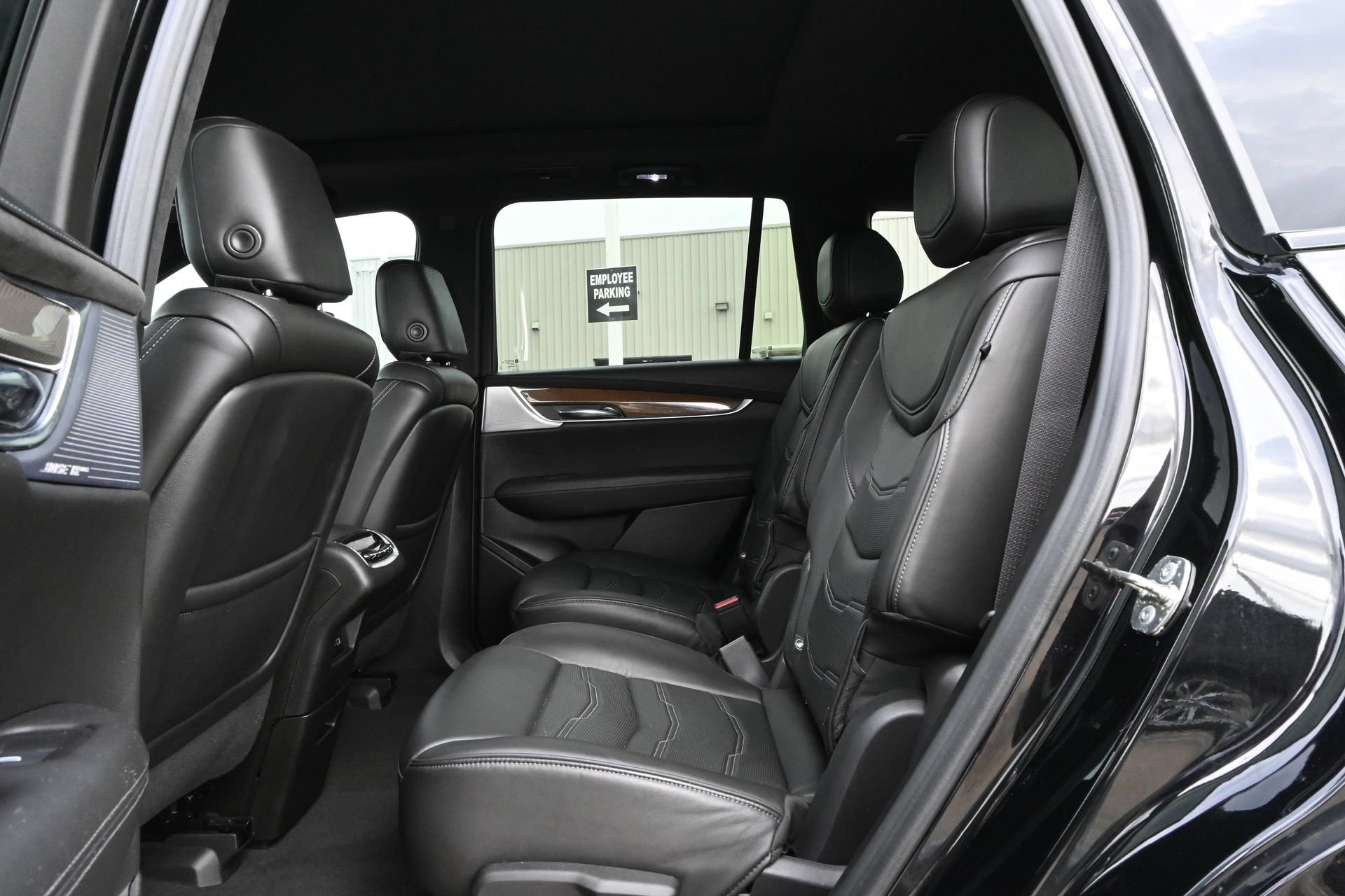 Certified 2024 Cadillac XT6 Sport w/ Platinum Package AWD/4WD image 19