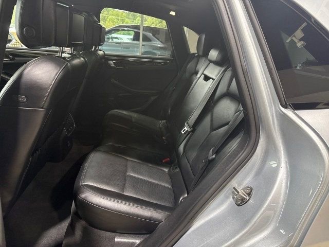 Used 2018 Porsche Macan S w/ Premium Package Plus image 24