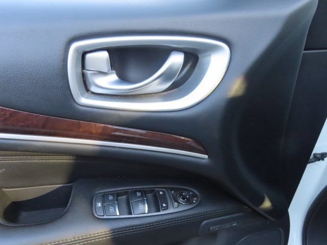 Used 2015 INFINITI QX60 Luxe w/ Deluxe Touring Package AWD/4WD image 21
