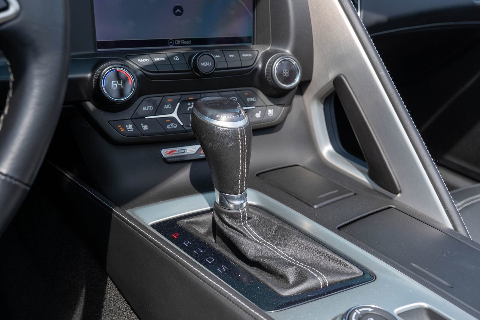 Used 2016 Chevrolet Corvette Z06 w/ 3LZ Preferred Equipment Group image 27