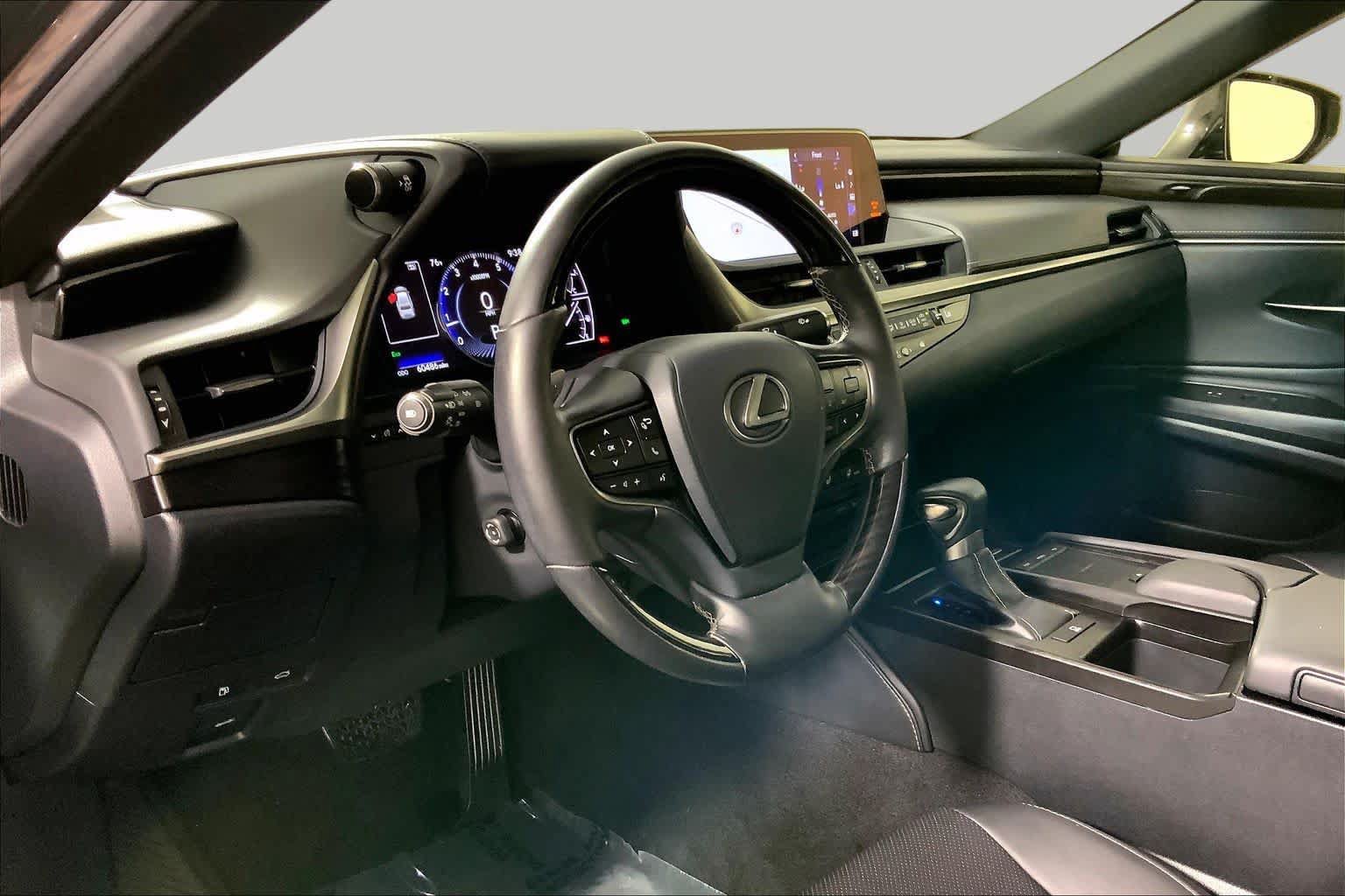 Used 2019 Lexus ES 350 w/ Premium Package FWD image 18