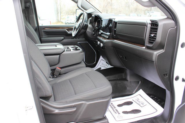Used 2024 GMC Sierra 3500 SLE w/ SLE Convenience Package image 19
