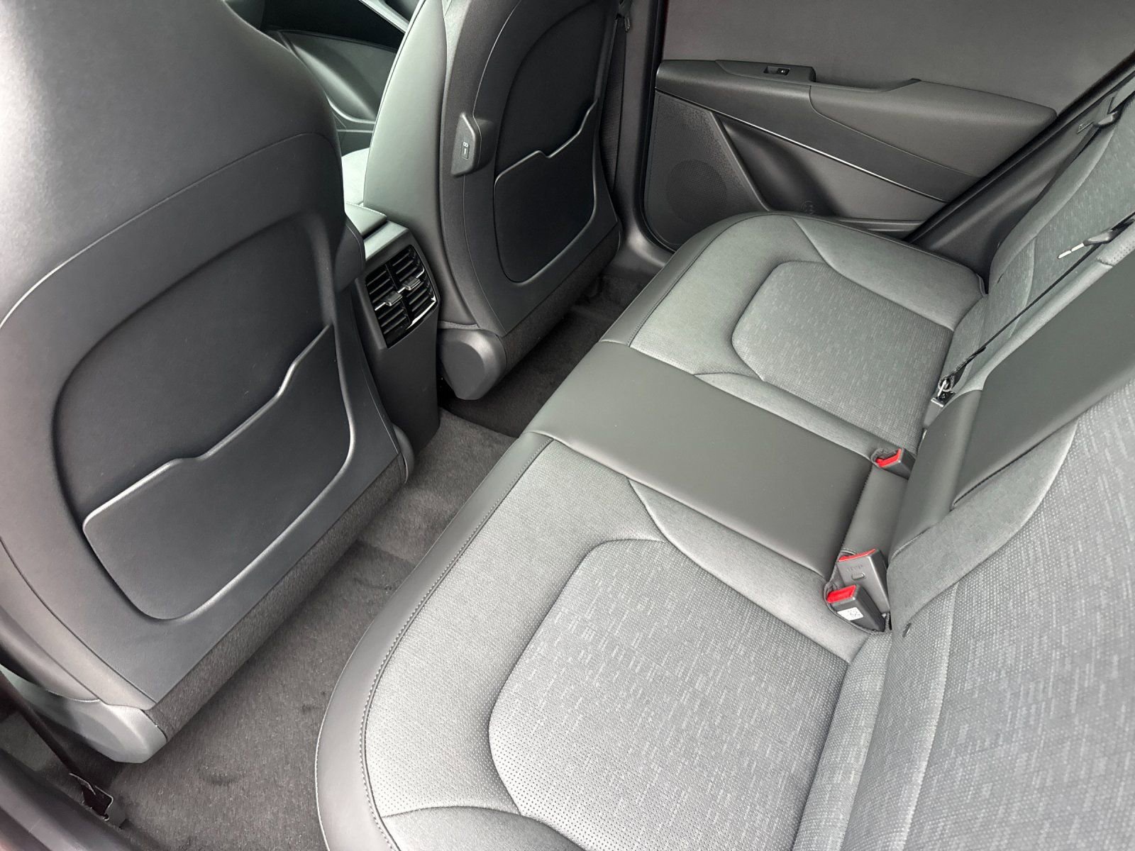 New 2026 Kia Niro SX image 12