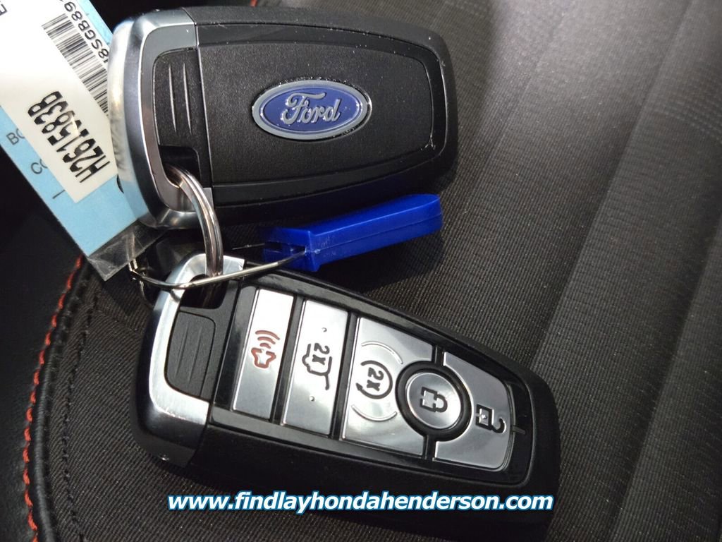 Used 2025 Ford Explorer ST-Line image 32