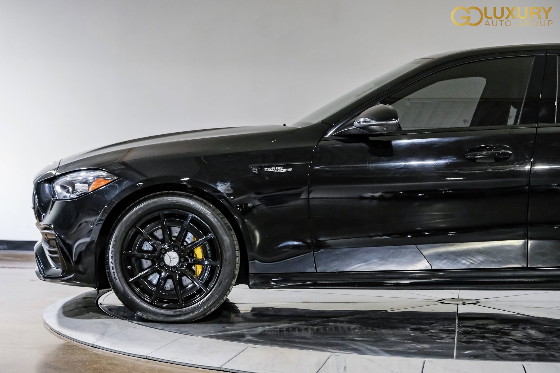 Used 2024 Mercedes-Benz C 43 AMG 4MATIC Sedan w/ Driver Assistance Package image 14