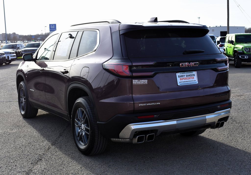 Used 2025 GMC Acadia Elevation image 4