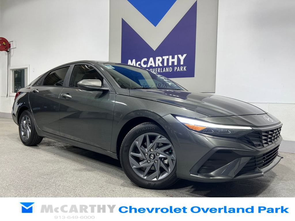 Used 2024 Hyundai Elantra SEL FWD image 1