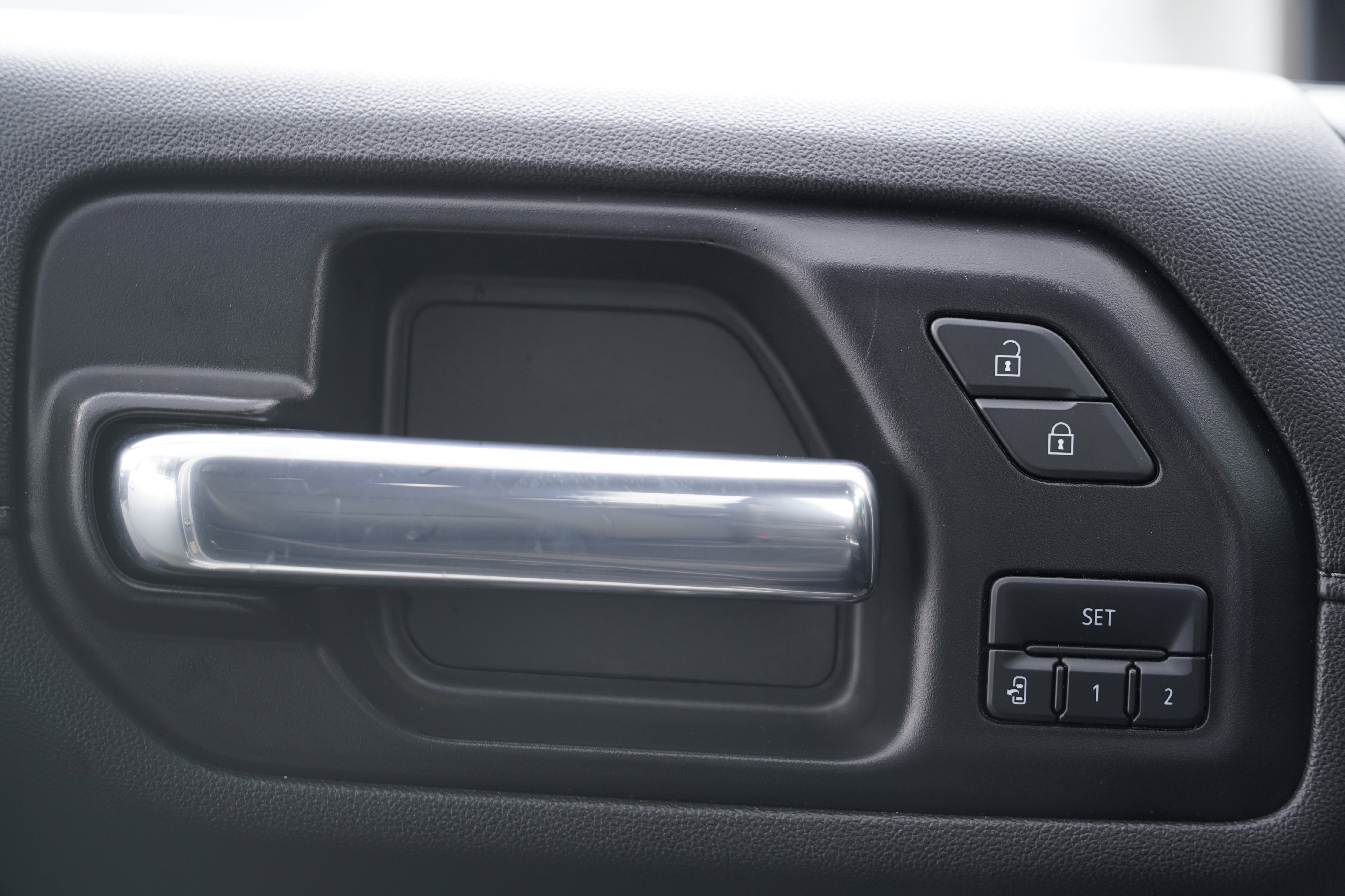 Used 2022 Chevrolet Silverado 2500 LTZ w/ LTZ Plus Package image 15