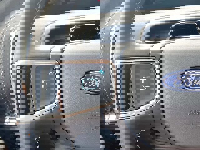 Used 2026 Ford Expedition Max Platinum w/ Platinum Ultimate Package AWD/4WD image 33