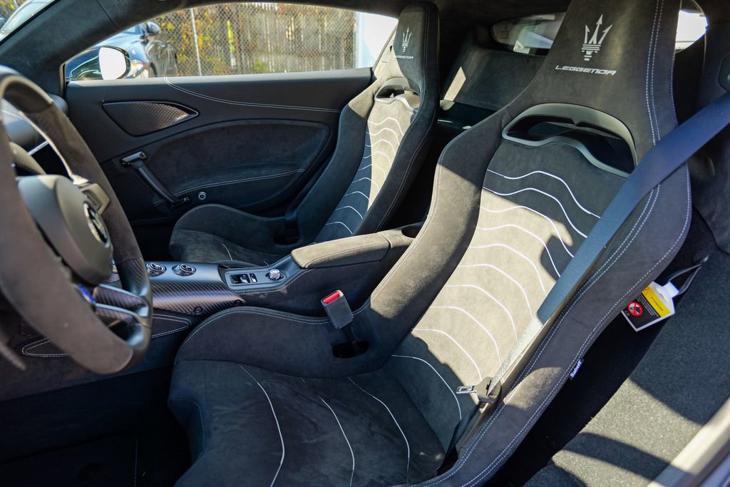 Used 2025 Maserati MC20 Coupe image 28