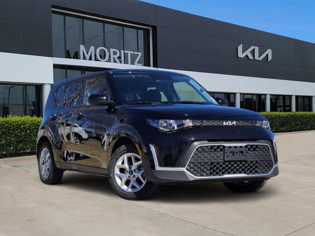 Certified 2025 Kia Soul S