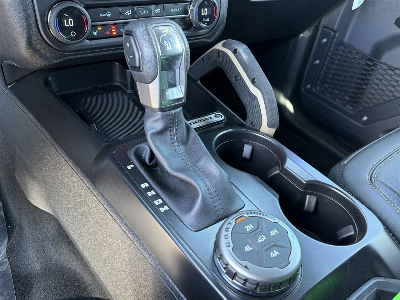 New 2026 Ford Bronco Badlands AWD/4WD image 13
