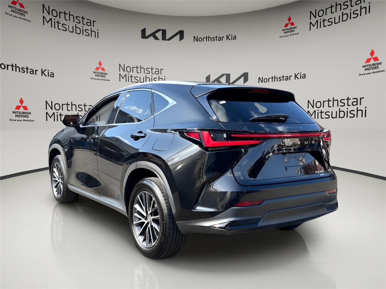 Used 2023 Lexus NX 350 AWD image 2