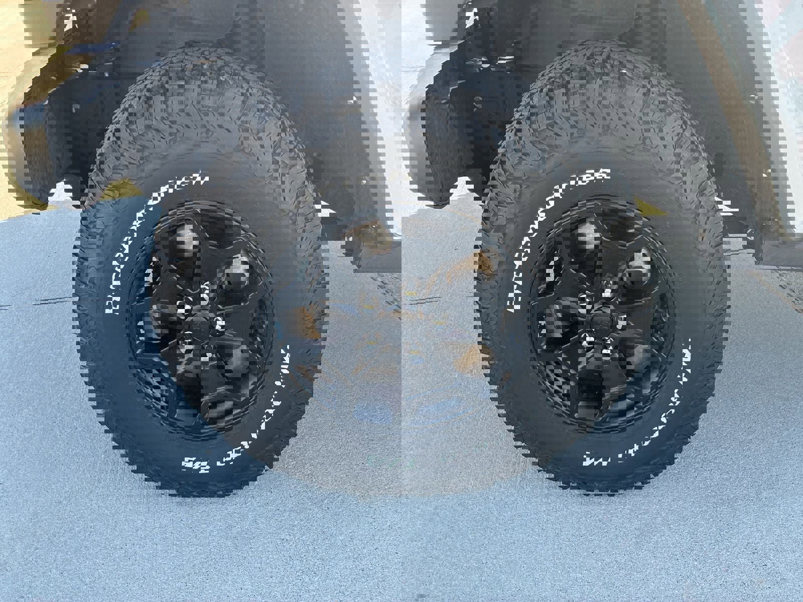 Used 2021 Jeep Gladiator Sport image 13