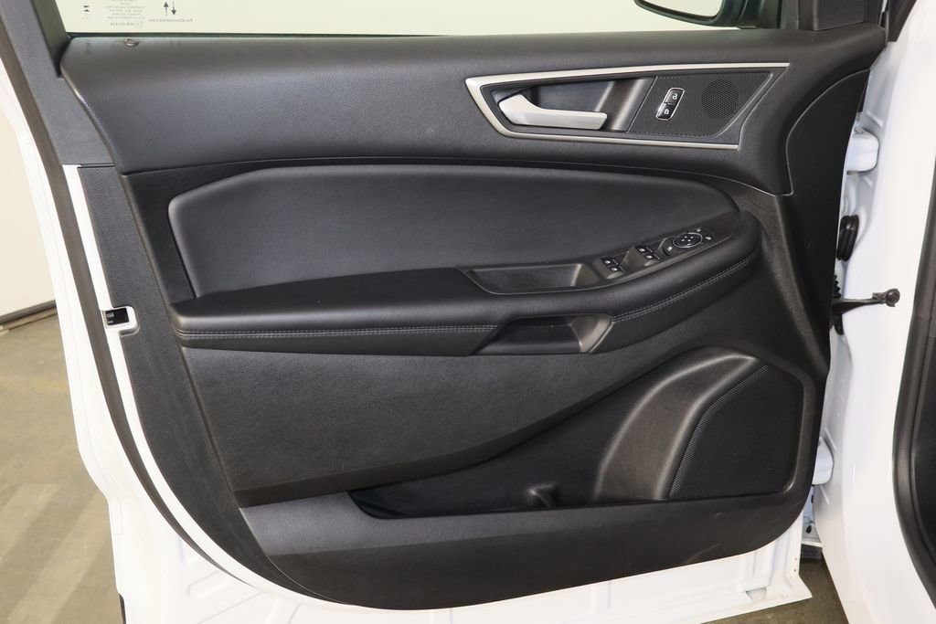 Used 2023 Ford Edge SEL image 20