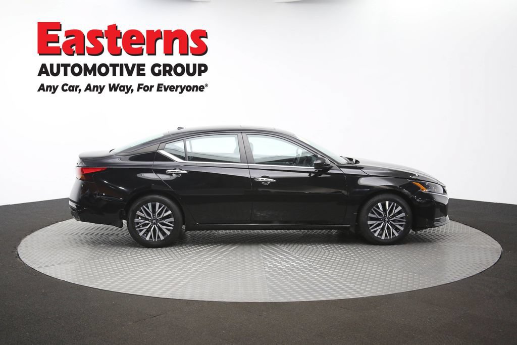 Used 2023 Nissan Altima 2.5 SV w/ SV Premium Package FWD image 46