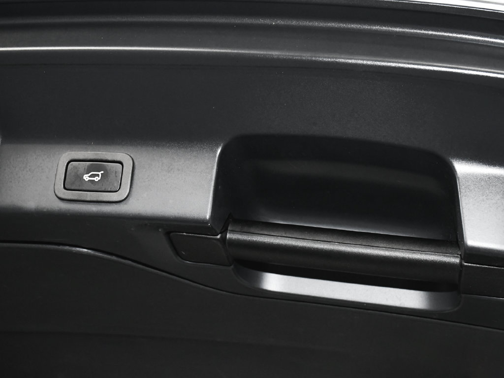 Used 2022 Jaguar F-PACE S AWD/4WD image 62