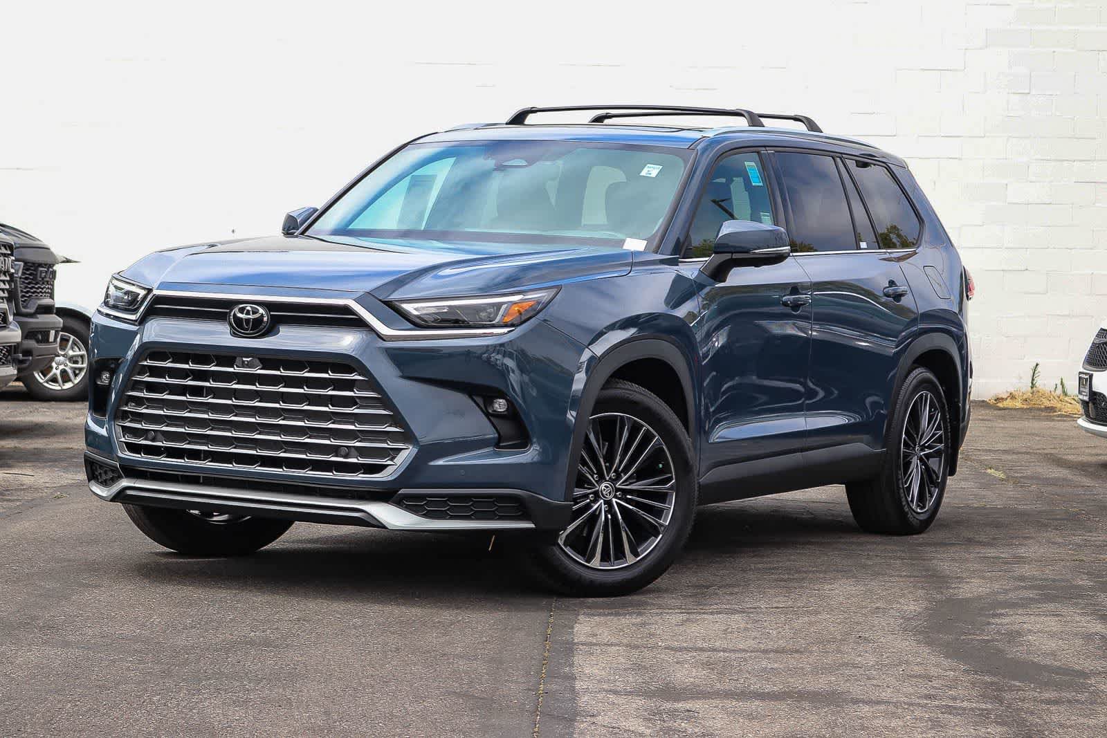 Used 2025 Toyota Grand Highlander AWD Hybrid