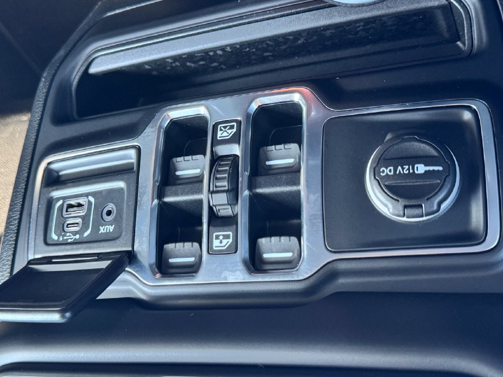 Used 2021 Jeep Wrangler Unlimited Sport AWD/4WD image 22