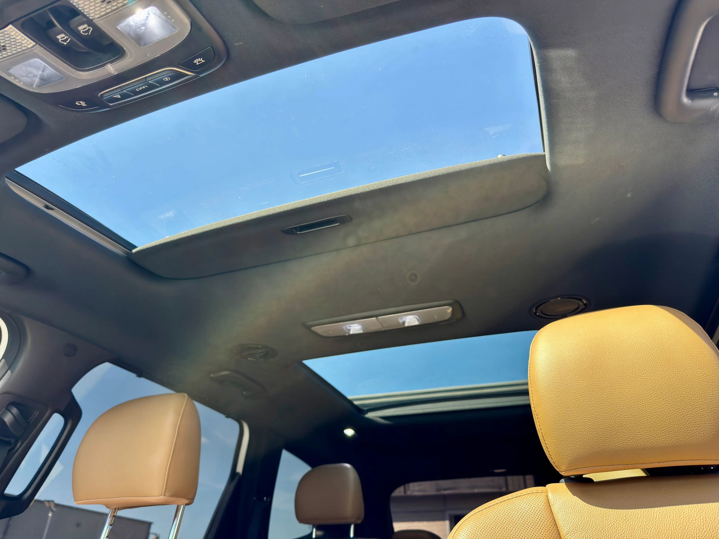 Used 2020 Kia Telluride SX w/ Towing Package image 7