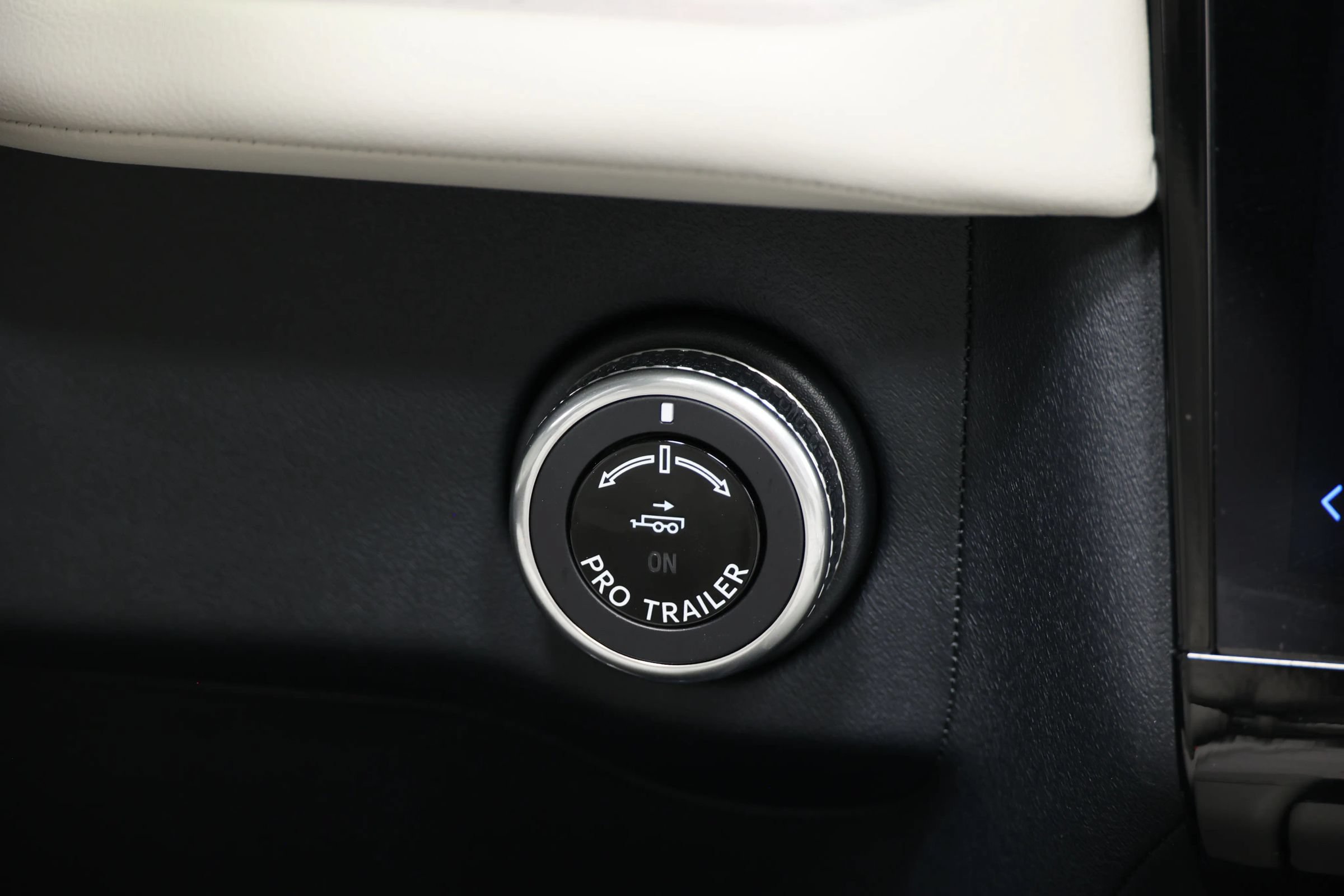 Used 2025 Lincoln Navigator Reserve AWD/4WD image 36