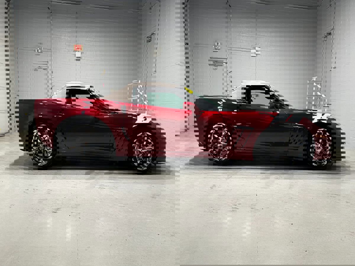 Used 2010 Chevrolet Corvette Grand Sport w/ Preferred Equipment Group image 2